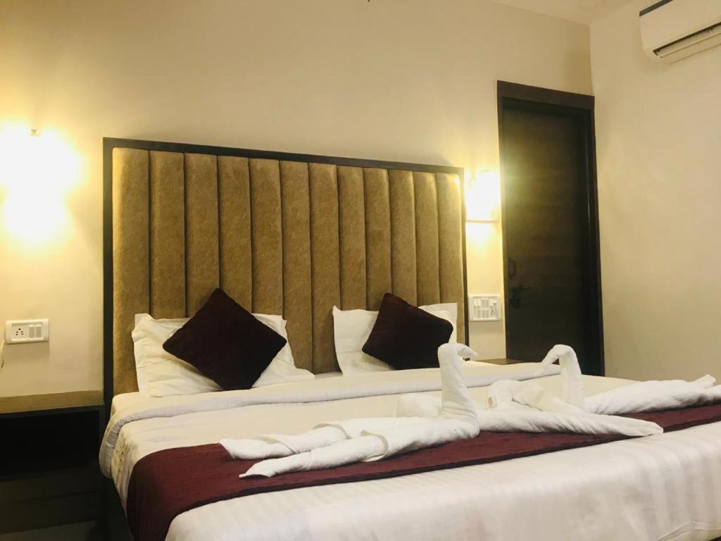 The Divine Oak Hotell Katra  Eksteriør bilde